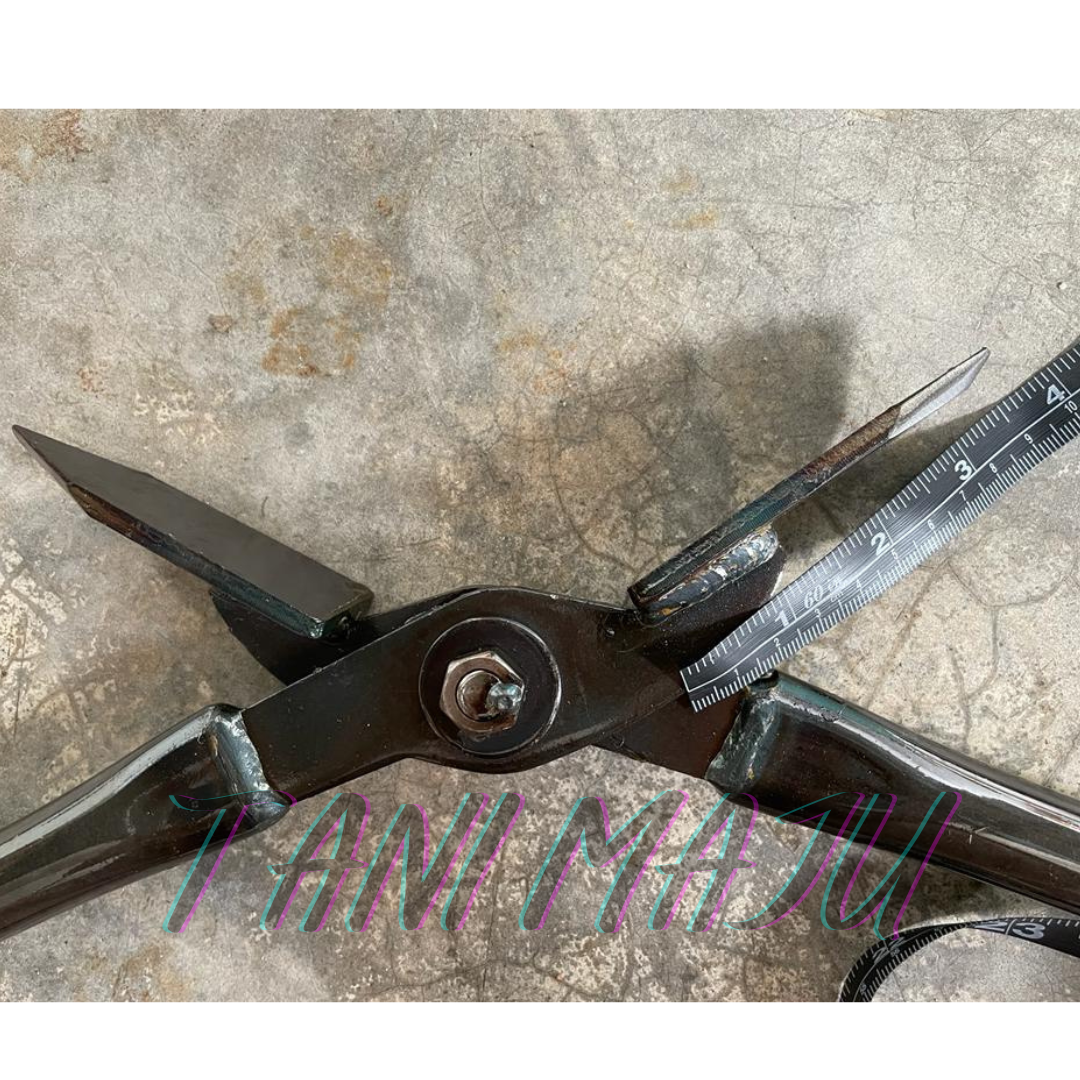Kopek / Pembuka Kelapa (Model 158)