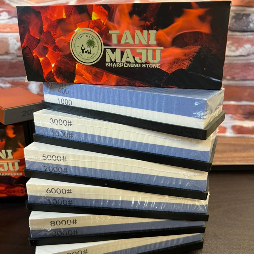 Batu Asah Pisau Dua Sisi Putih (White Corundum) Dengan Tapak & Penentu Sudut – Set Lengkap Alat AsaH